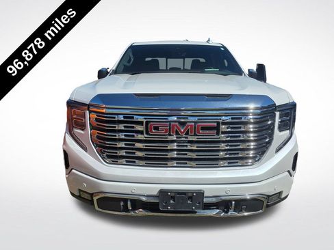 Used 2023 GMC Sierra 1500 Denali w/ Denali Reserve Package AWD/4WD image 2