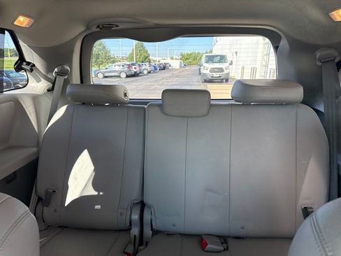 Used 2015 Toyota Sienna XLE AWD/4WD image 8