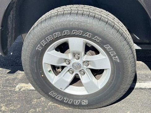 Used 2024 RAM 1500 Classic SLT image 8