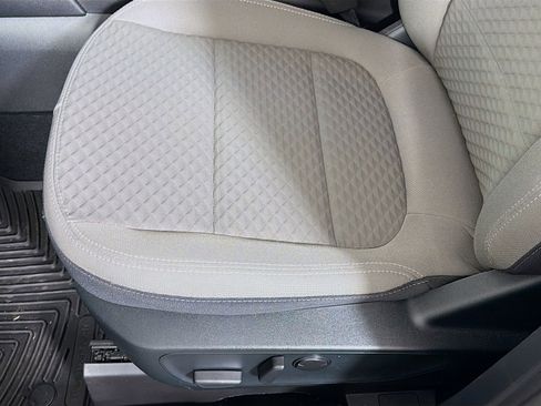 Used 2022 Ford Escape SE w/ SE Sport Appearance Package image 20