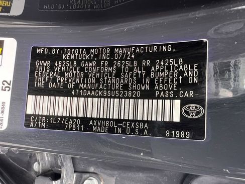 Used 2025 Toyota Camry SE w/ Convenience Package FWD image 35