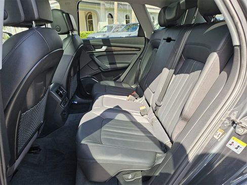Used 2020 Audi Q5 2.0T Premium w/ Convenience Package image 5