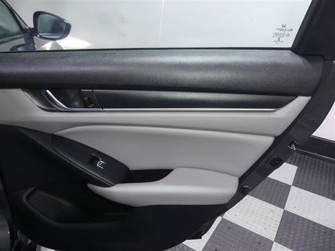 Used 2020 Honda Accord LX image 24