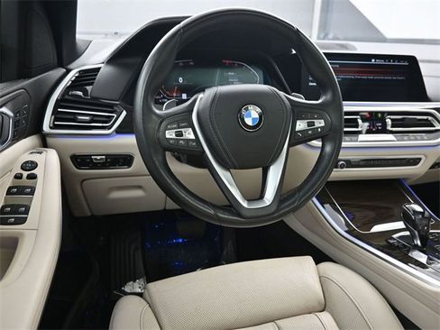 Used 2019 BMW X5 xDrive40i w/ Luxury Seating Package image 17