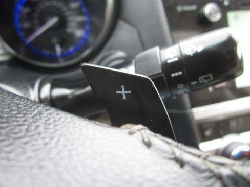 Used 2015 Subaru Outback 3.6R Limited image 35