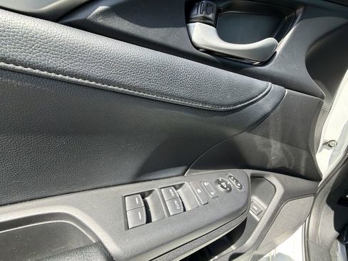 Used 2019 Honda Civic EX-L image 29