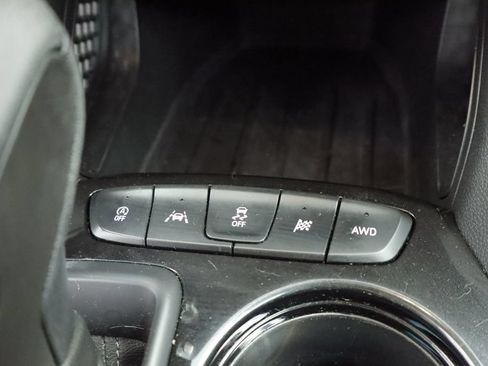 Used 2024 Chevrolet TrailBlazer LT AWD/4WD image 29