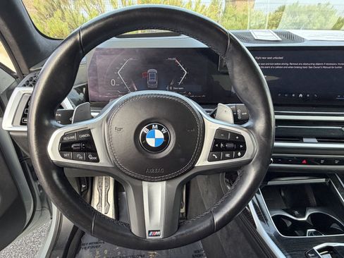 Used 2024 BMW X7 xDrive40i w/ M Sport Package image 22