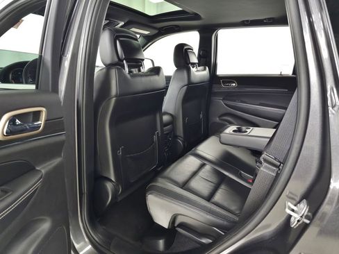Used 2015 Jeep Grand Cherokee Limited AWD/4WD image 31