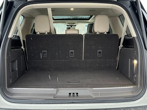 Used 2024 Lincoln Navigator L Reserve w/ Monochromatic Package image 39