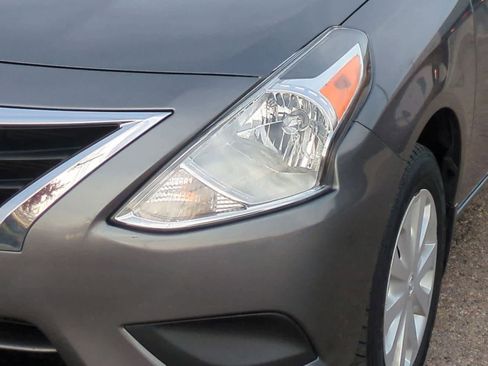 Used 2017 Nissan Versa S Plus image 11