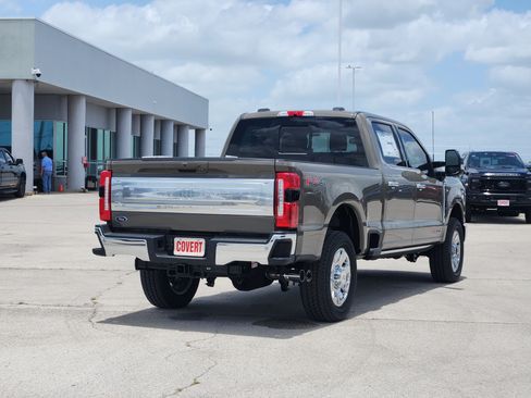 New 2026 Ford F250 King Ranch w/ Chrome Package AWD/4WD image 4