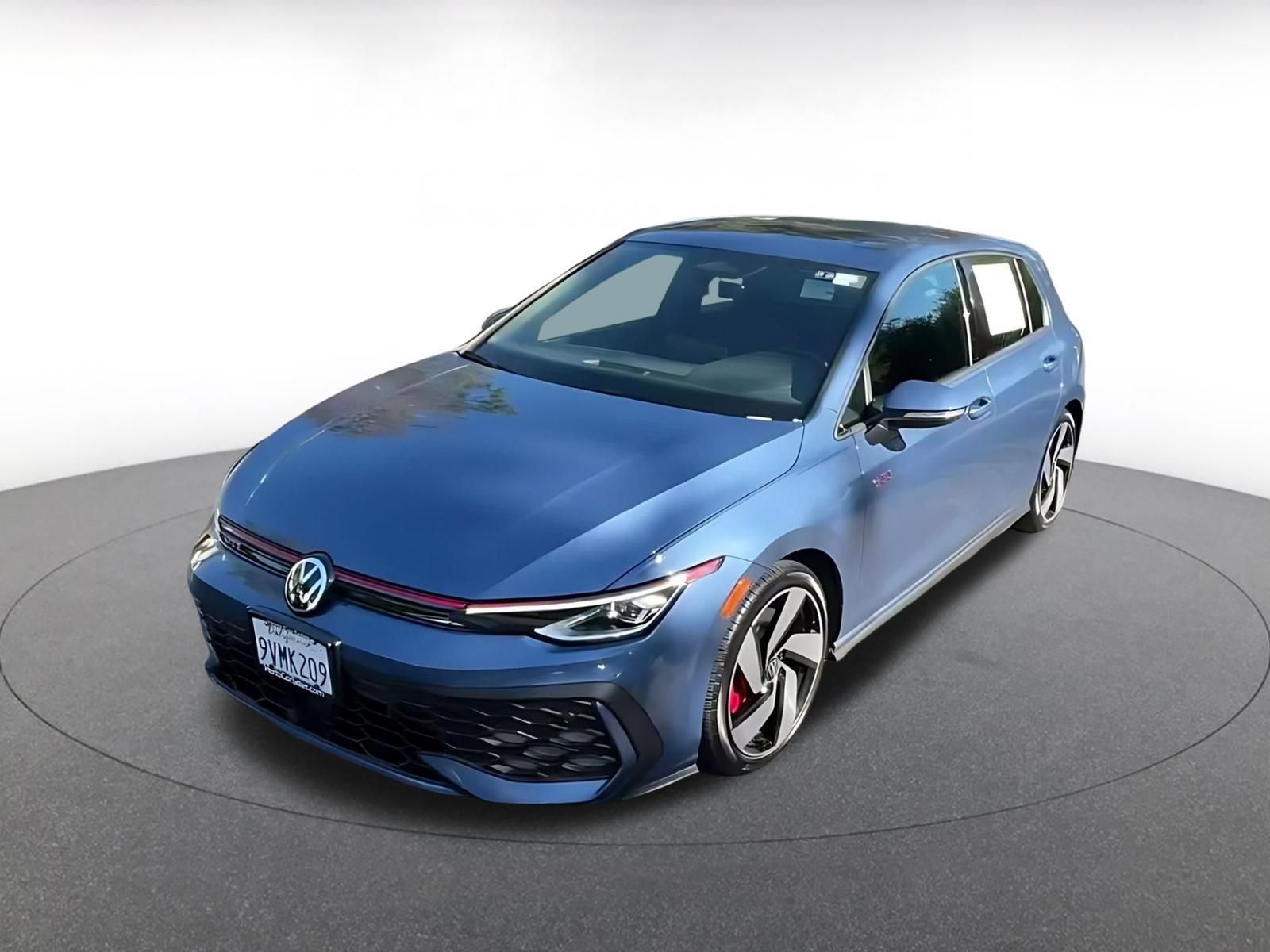 Used 2026 Volkswagen Golf S FWD image 6