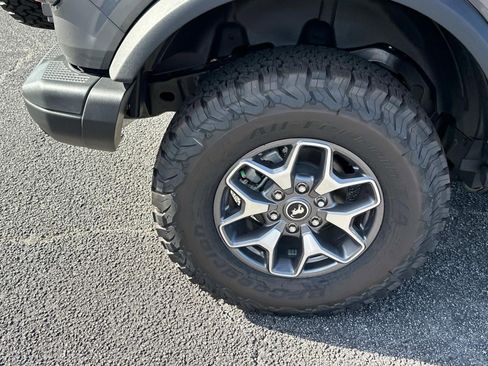 Used 2024 Ford Bronco Badlands image 57