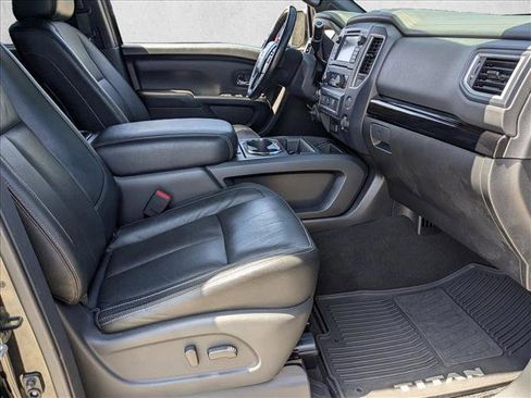 Used 2019 Nissan Titan SL w/ Midnight Edition AWD/4WD image 21