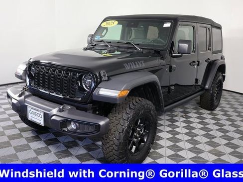 Used 2025 Jeep Wrangler Willys image 4