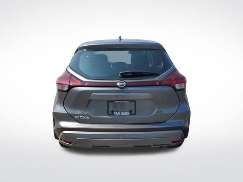 New 2025 Nissan Kicks Play S image 12