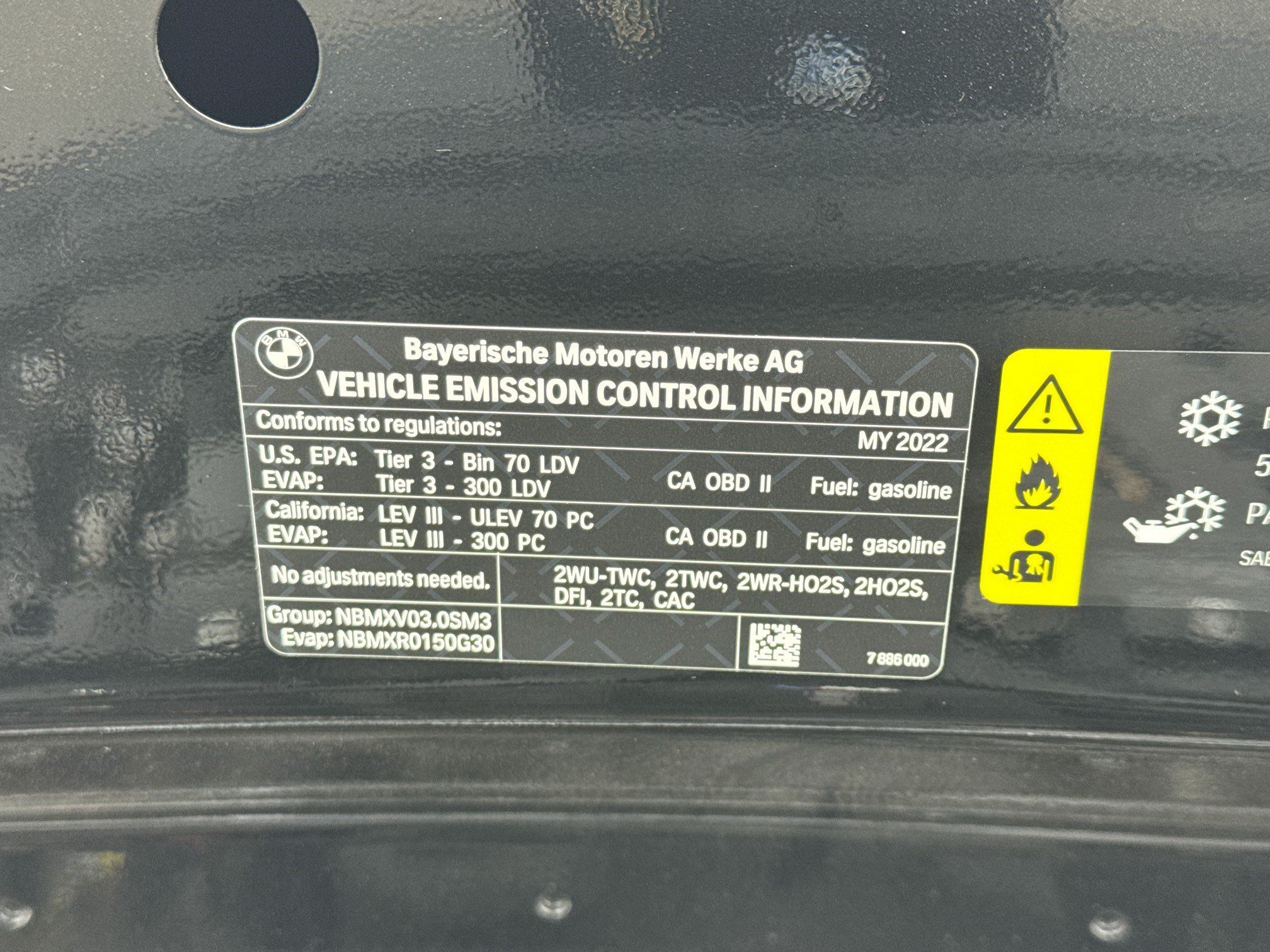 Used 2022 BMW M4 Competition w/ M Carbon Exterior Package RWD image 19
