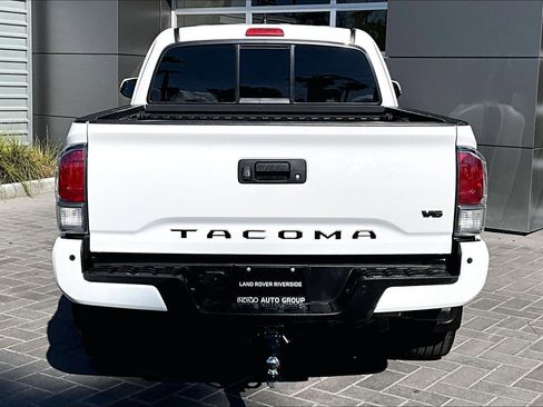 Used 2023 Toyota Tacoma TRD Sport image 4