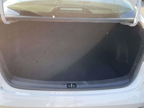 Used 2023 Toyota Corolla LE FWD image 10