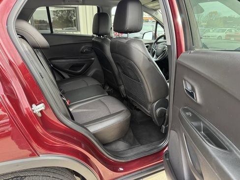 Used 2017 Chevrolet Trax LT w/ Driver Confidence Package image 12