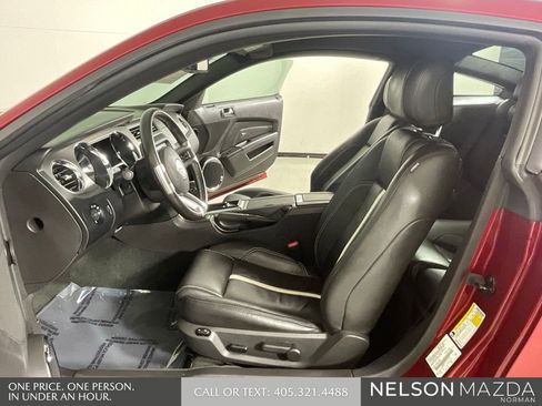 Used 2014 Ford Mustang GT Premium w/ Comfort Package RWD image 12