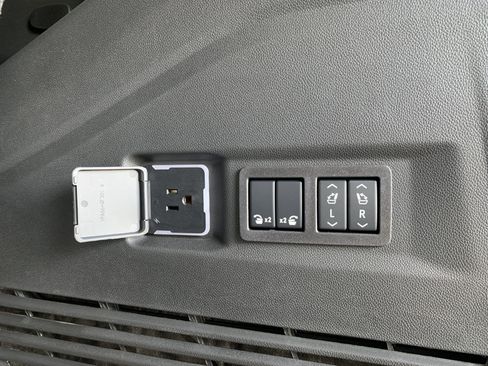 New 2026 Chevrolet Tahoe High Country image 51