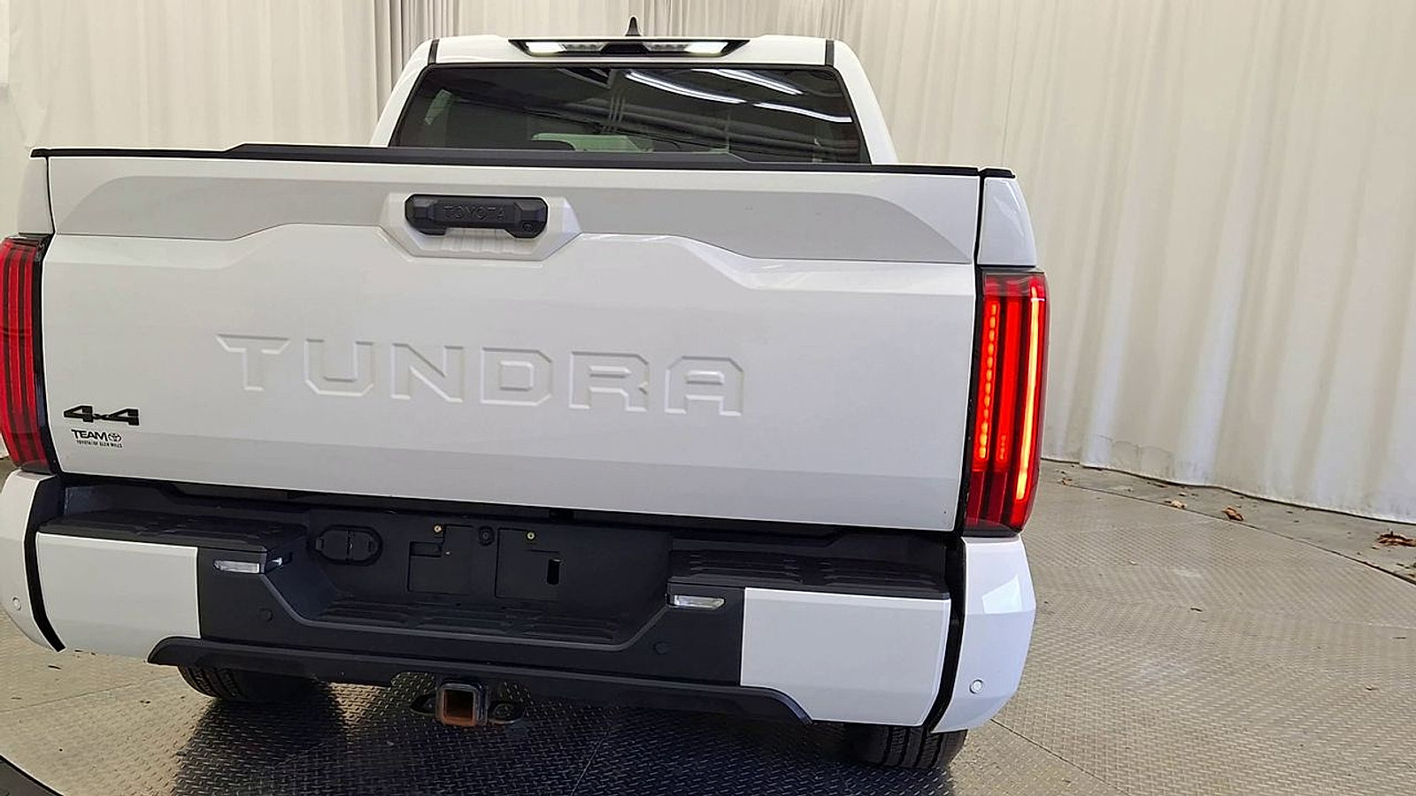 Used 2024 Toyota Tundra SR5 w/ SR5 Convenience Package AWD/4WD image 2