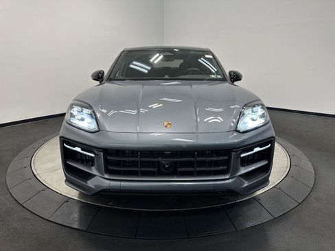 New 2026 Porsche Cayenne Coupe AWD/4WD image 10