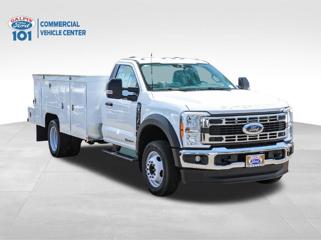 New 2025 Ford F550 2WD Regular Cab Super Duty image 3