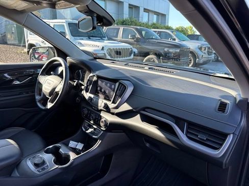 Used 2024 GMC Terrain AT4 AWD/4WD image 29