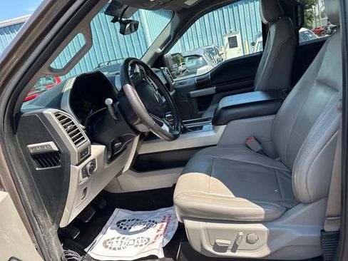 Used 2016 Ford F150 Lariat w/ Equipment Group 501A Mid AWD/4WD image 8