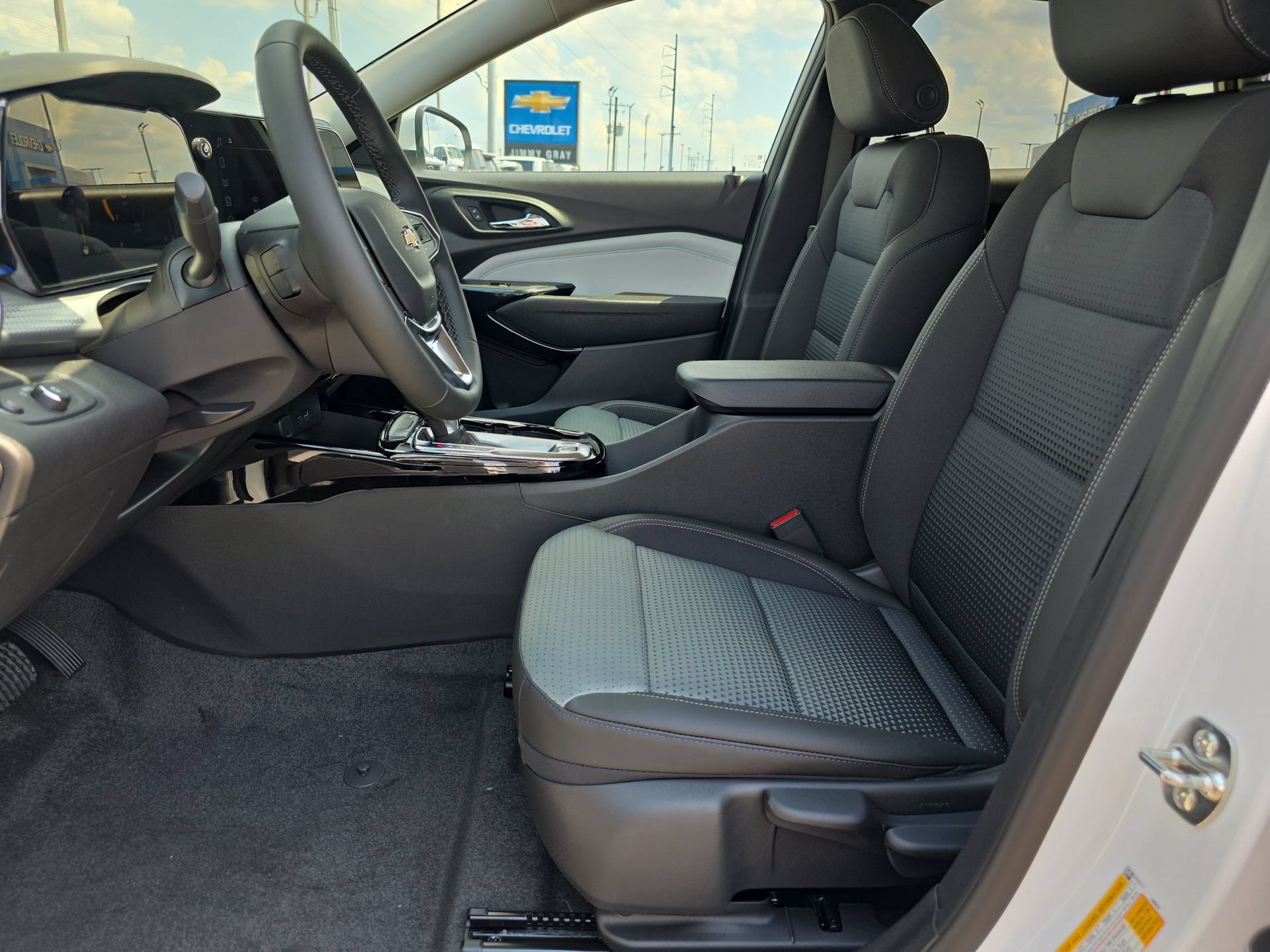 New 2026 Chevrolet Trax LT w/ Driver Confidence Package FWD image 10