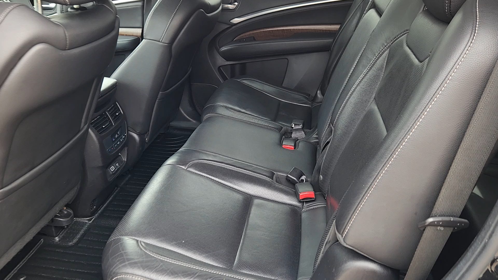 Used 2020 Acura MDX w/ Technology Package AWD/4WD image 29