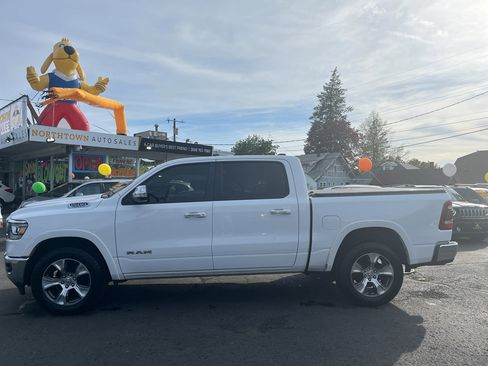 Used 2020 RAM 1500 Laramie AWD/4WD image 3