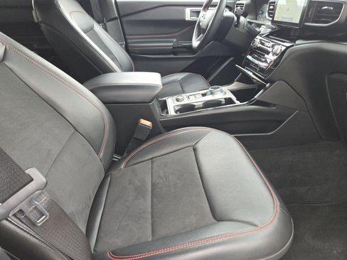 Used 2022 Ford Explorer ST-Line image 16