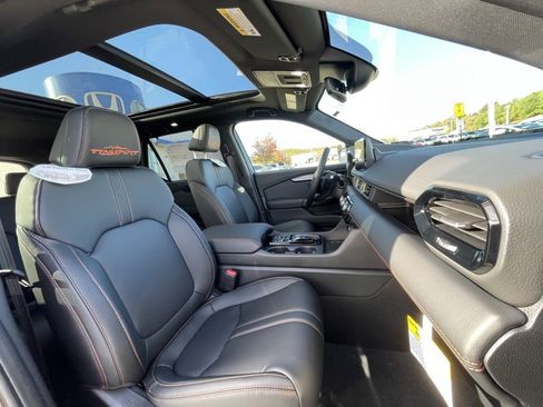 New 2025 Honda Pilot TrailSport image 12