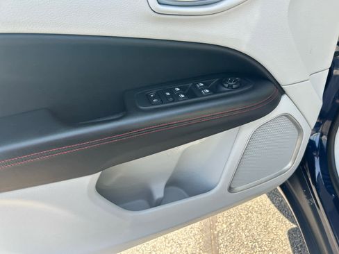 Used 2020 Jeep Compass Limited image 10