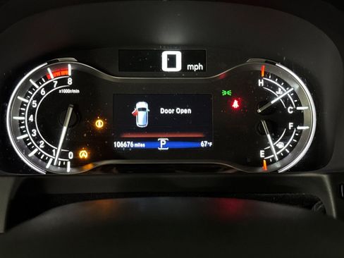 Used 2018 Honda Pilot Touring image 23