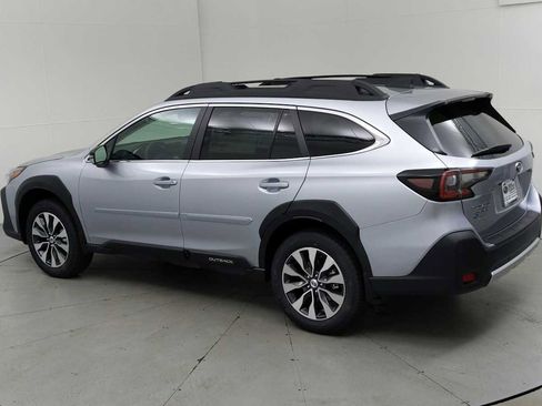 New 2025 Subaru Outback Limited image 7