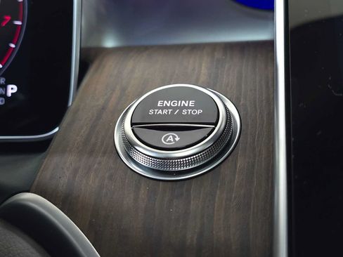 Certified 2026 Mercedes-Benz GLC 300 4MATIC image 36
