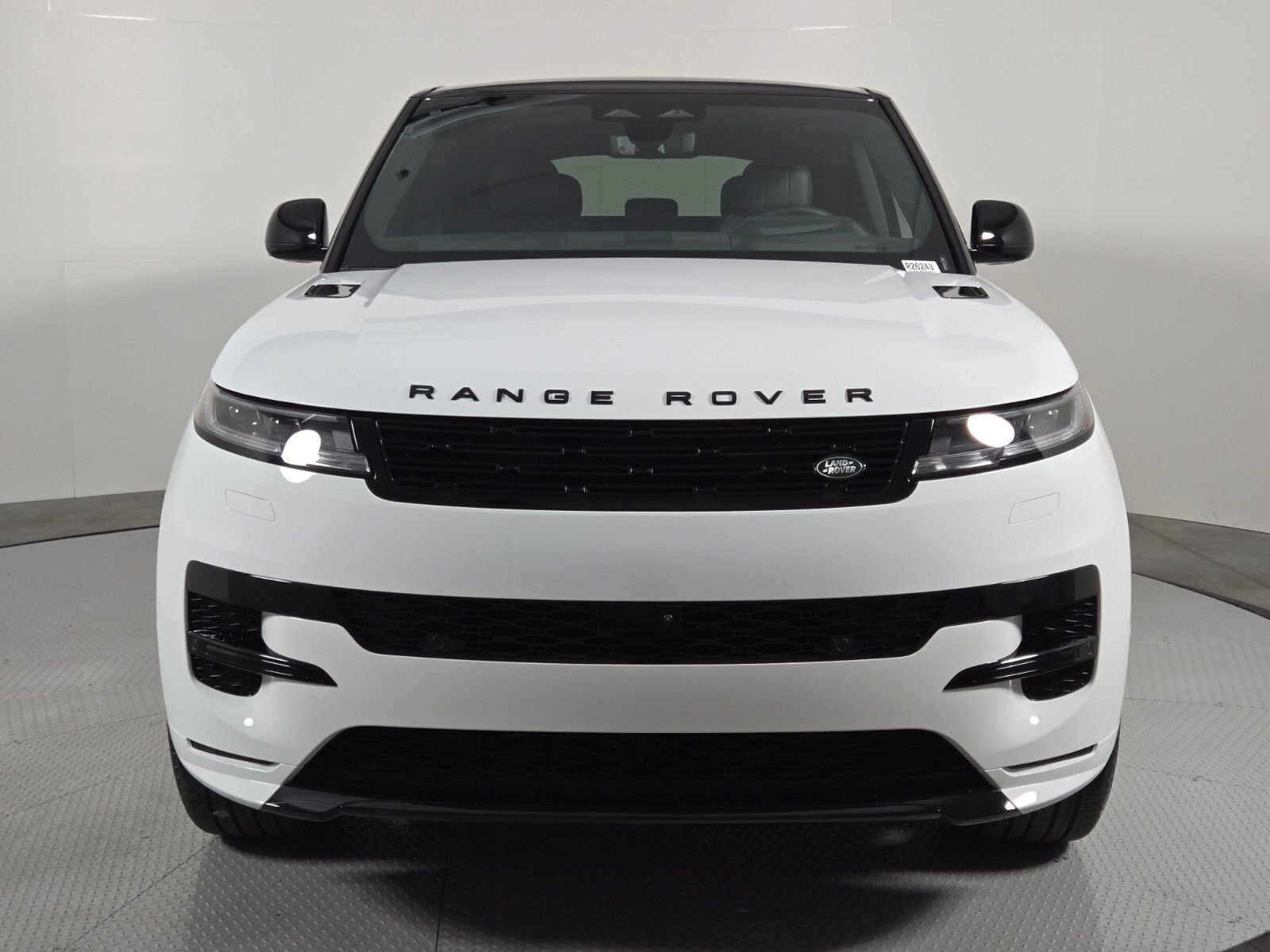 New 2026 Land Rover Range Rover Sport Dynamic SE AWD/4WD image 8