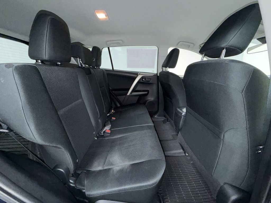 Used 2018 Toyota RAV4 LE w/ All Weather Liner Package AWD/4WD image 17