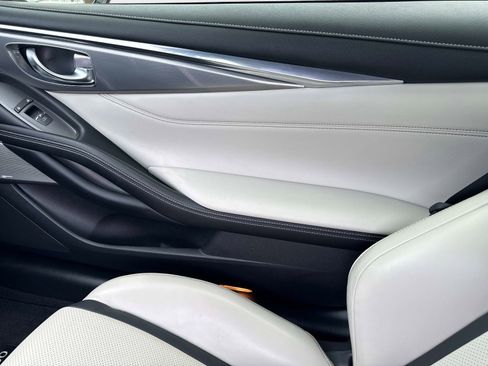 Used 2022 INFINITI Q60 3.0t Luxe w/ Essential Package image 15