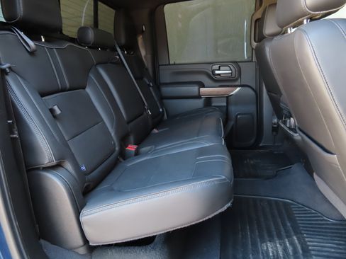 Used 2020 Chevrolet Silverado 2500 High Country image 14