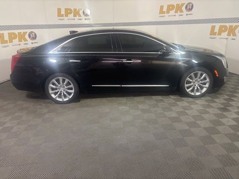 Used 2017 Cadillac XTS Luxury w/ Driver Awareness Package image 2