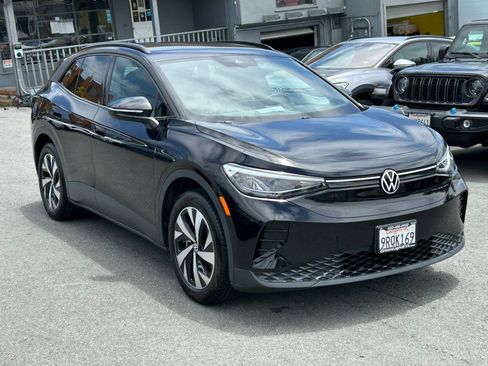 Used 2024 Volkswagen ID.4 2WD image 3