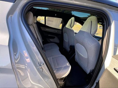 New 2026 Volvo EX30 Ultra w/ Climate Package image 27