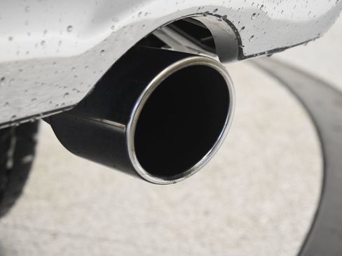 Used 2018 RAM 1500 Laramie w/ Convenience Group image 19