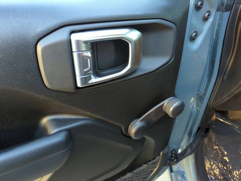 Used 2024 Jeep Wrangler Sport AWD/4WD image 8